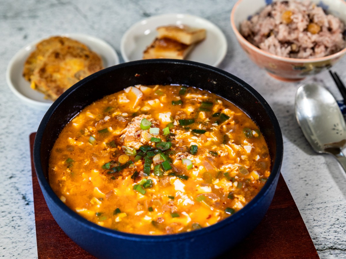 Sundubujjigae – Scharfer koreanischer Tofu&nbsp;Eintopf